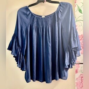 Chico's Blue Ruffled Bell Sleeve Blouse
SIZE 3 = XL = 16/18    **LIKE NEW**